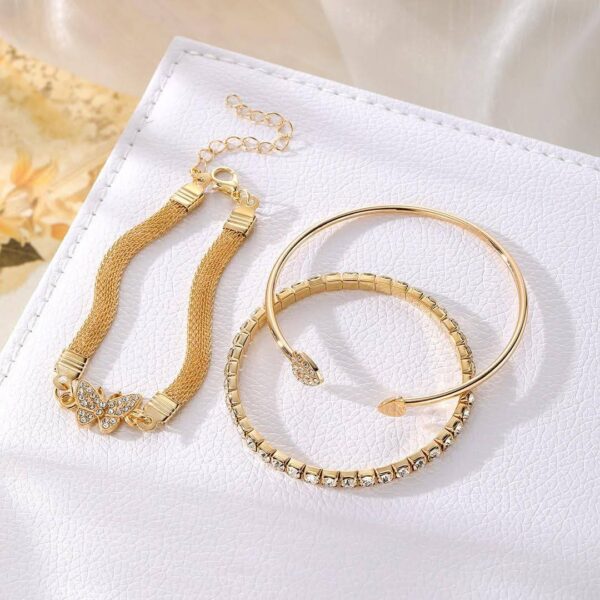 Elegant Gold Butterfly Charm Bracelet Set